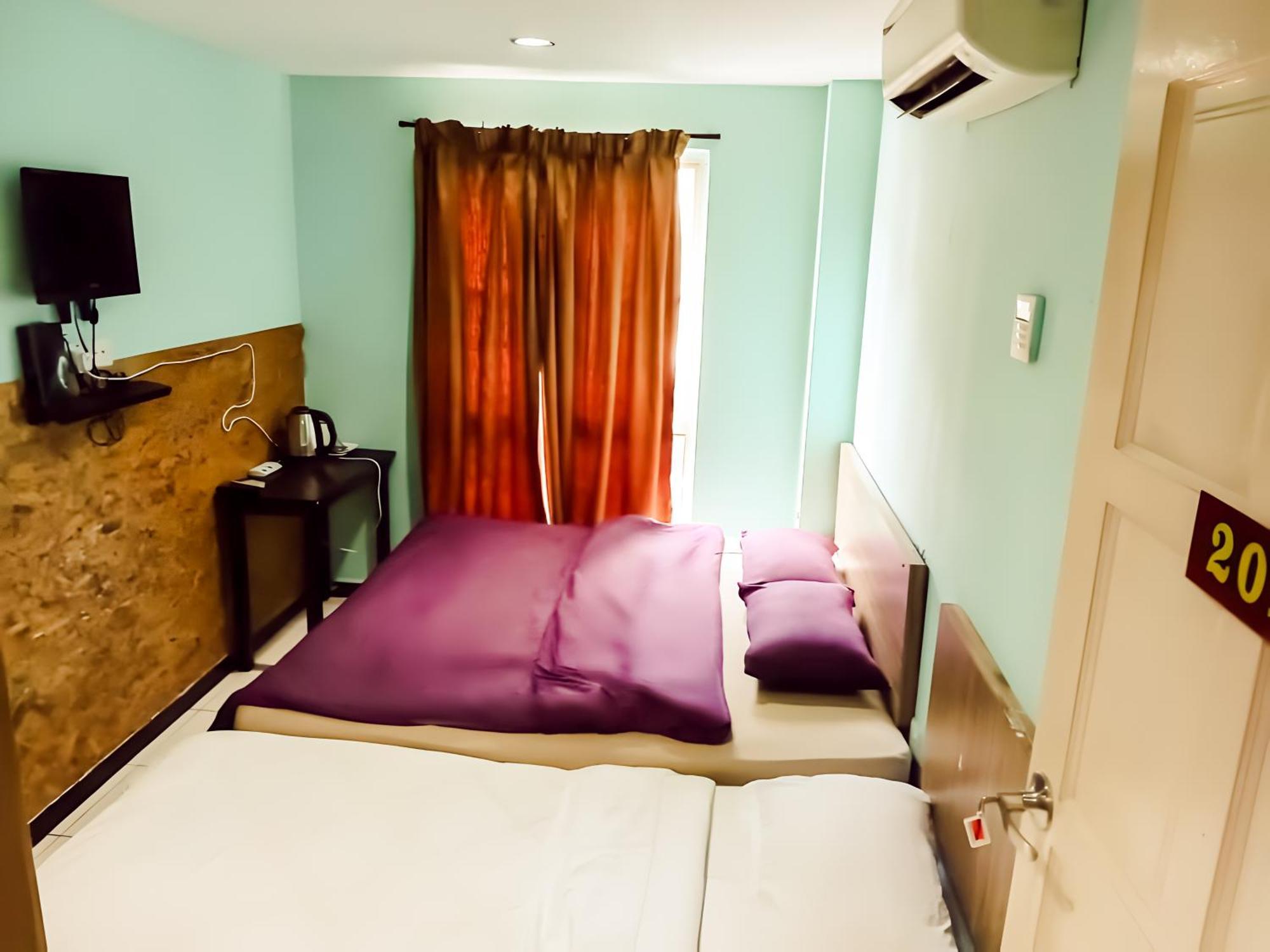 Brilliant Empire Hotel ملقا المظهر الخارجي الصورة